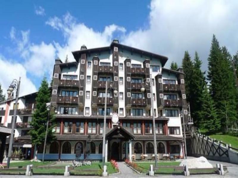 Rta Hotel Catturani Madonna Exteriör bild