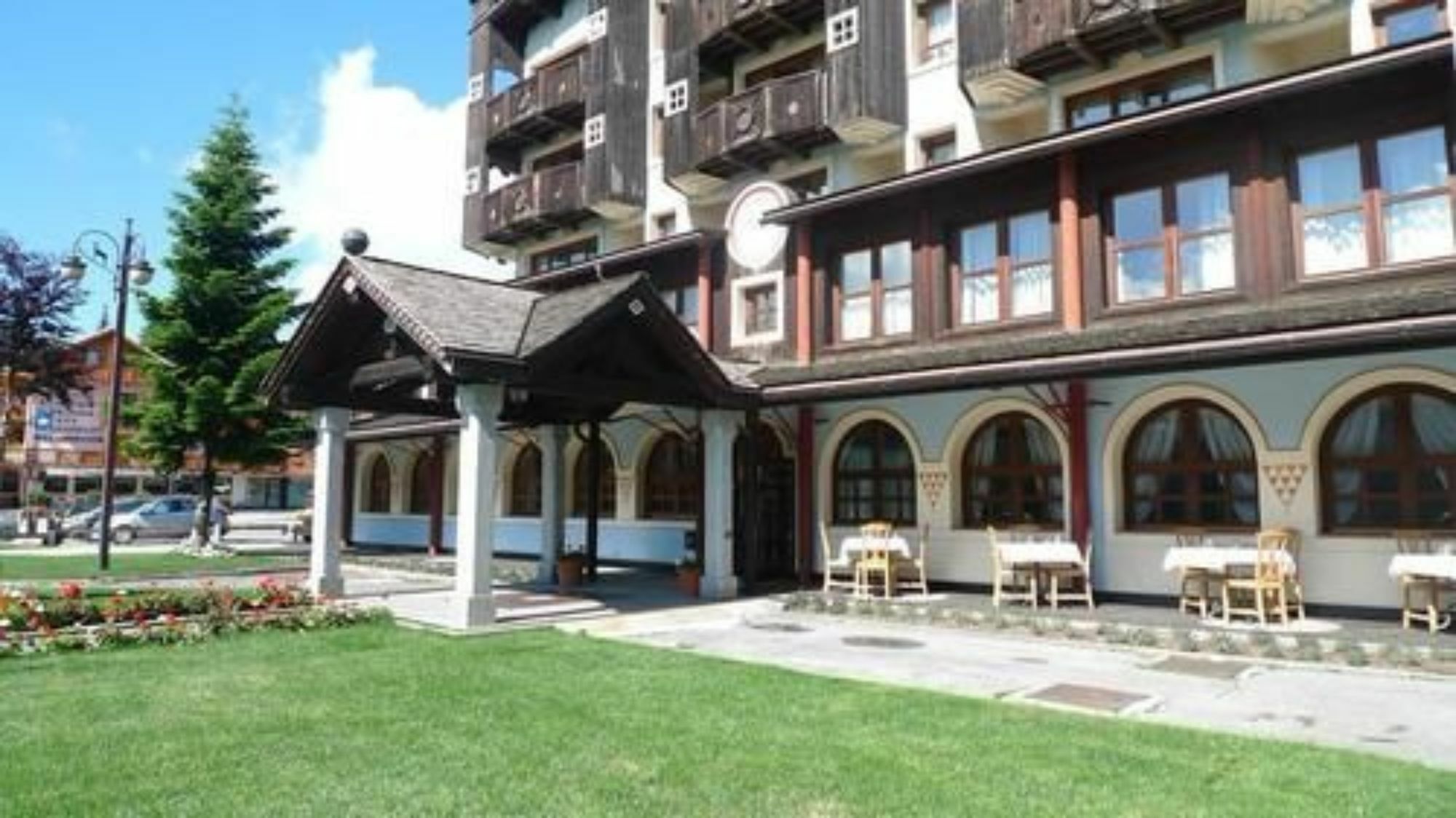 Rta Hotel Catturani Madonna Exteriör bild
